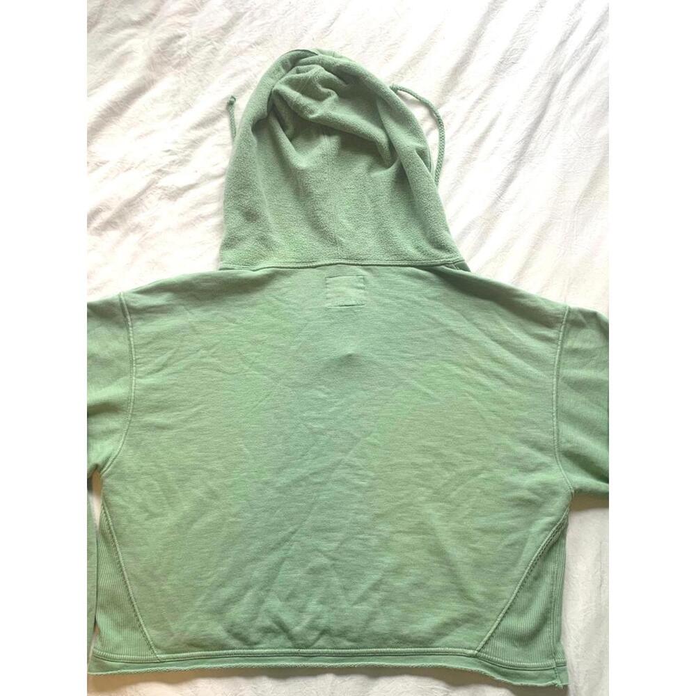 Kelly green American eagle cropped boxy hoodie - Picture 2 of 6